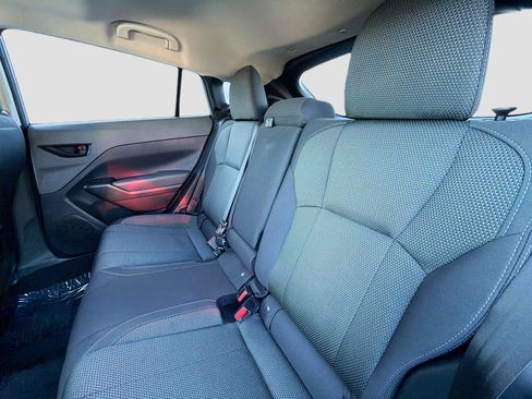 Used 2024 Subaru Crosstrek 2.0i Premium image 20