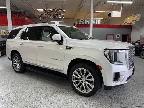 Used 2023 GMC Yukon Denali image 7