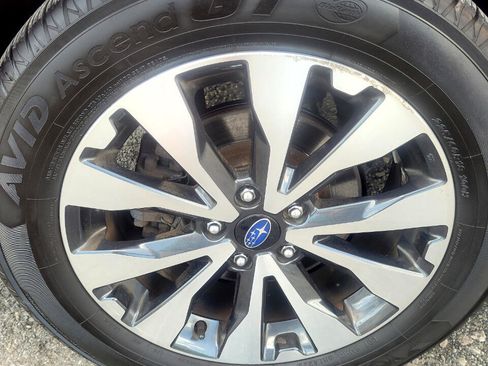 Used 2017 Subaru Outback 2.5i Limited image 43