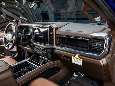 Used 2026 Ford F350 King Ranch w/ FX4 Off-Road Package image 18