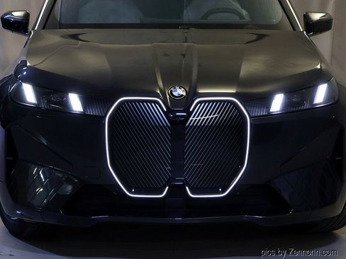 New 2026 BMW iX xDrive45 image 6