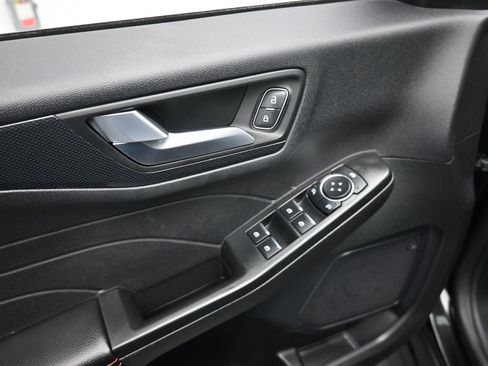 Used 2025 Ford Escape ST-Line image 10