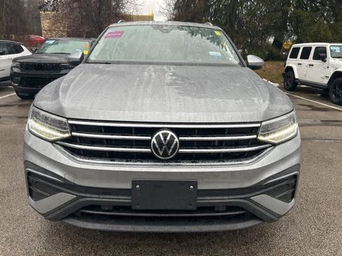 Used 2022 Volkswagen Tiguan SE image 7