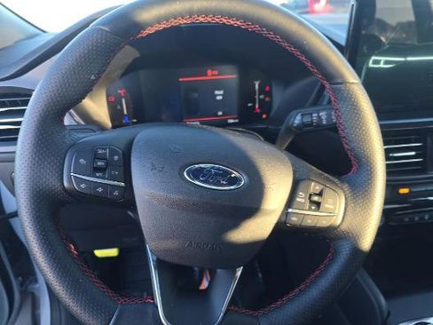 Used 2025 Ford Escape ST-Line w/ Equipment Group 301A image 9