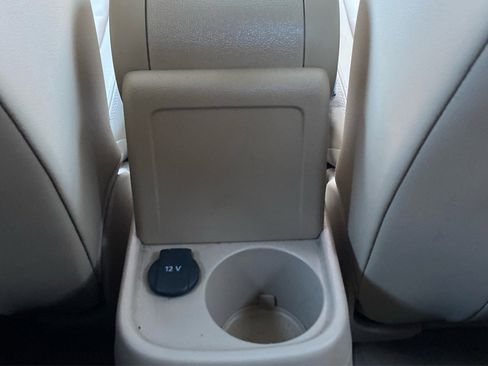 Used 2013 Volkswagen Beetle 2.5 image 33