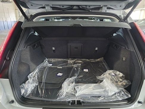 New 2026 Volvo XC40 B5 Plus w/ Climate Package image 14