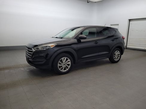 Used 2018 Hyundai Tucson SE AWD/4WD image 2
