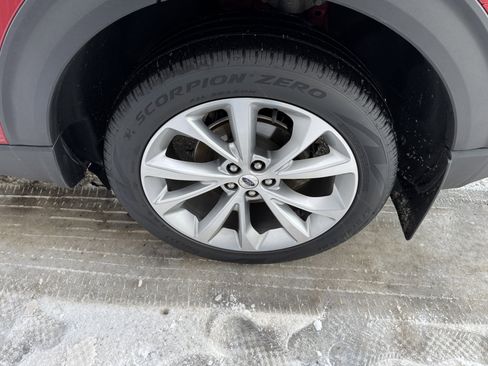 Used 2023 Ford Explorer Platinum w/ Premium Technology Package image 42