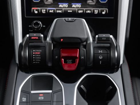 Used 2019 Lamborghini Urus image 40