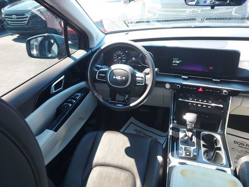 Used 2024 Kia Carnival SX FWD image 15