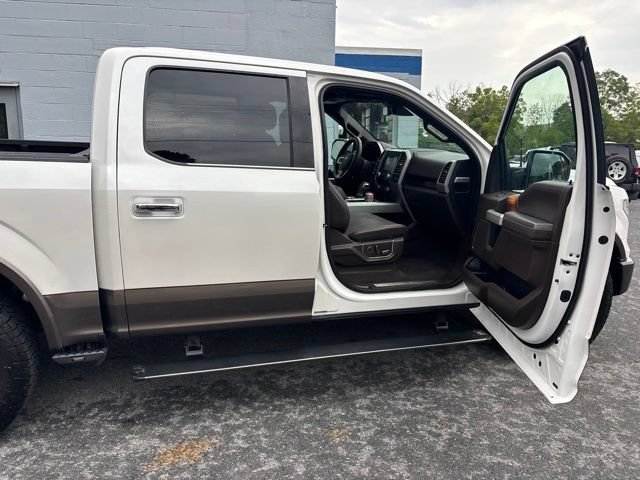 Used 2017 Ford F150 King Ranch w/ Equipment Group 601A Luxury AWD/4WD image 8