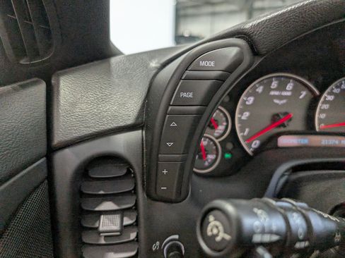 Used 2008 Chevrolet Corvette Convertible w/ Preferred Equipment Group RWD image 19