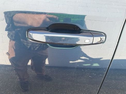 Used 2022 Chevrolet Silverado 1500 LT image 28