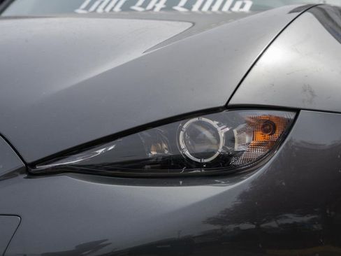 Used 2017 MAZDA MX-5 Miata RF Grand Touring RWD image 10