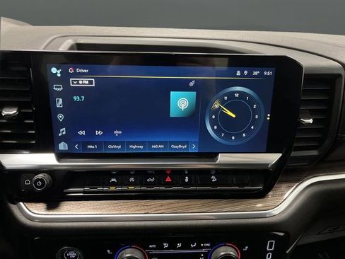 Used 2022 Chevrolet Silverado 1500 LT w/ Z71 Off-Road Package image 19