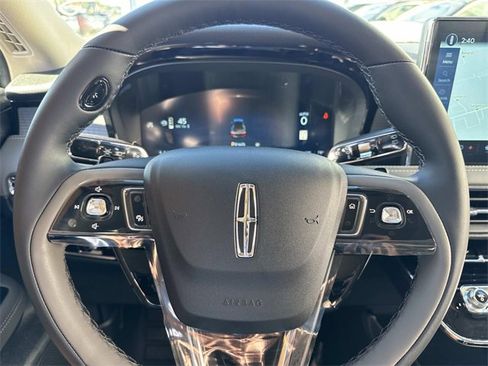 New 2026 Lincoln Corsair Premiere image 26