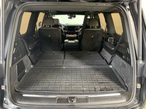 Used 2022 Jeep Grand Wagoneer Series III w/ Rear Seat Video Group 1 AWD/4WD image 31