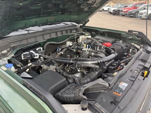 Used 2022 Ford Bronco Black Diamond image 13