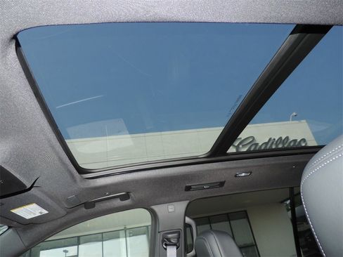 New 2025 Buick Enclave Avenir w/ Super Cruise Package image 9