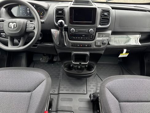 New 2026 RAM ProMaster 2500 w/ Quick Order Package 22G SLT image 11