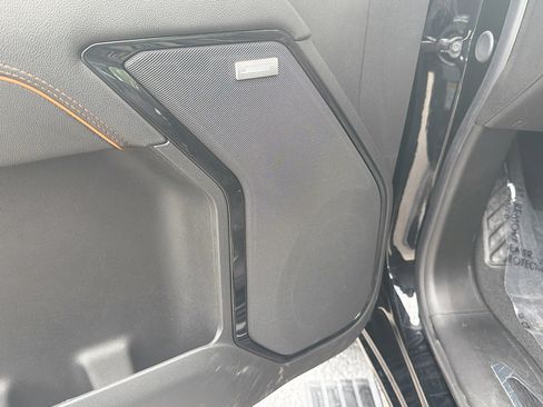 Used 2025 GMC Sierra 2500 AT4 w/ AT4 Premium Plus Package image 24