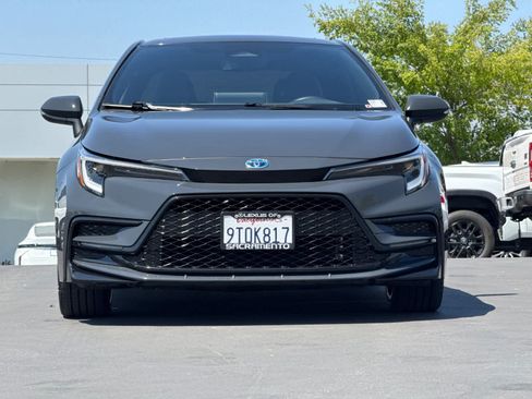 Used 2025 Toyota Corolla SE w/ SE Premium Package FWD image 10