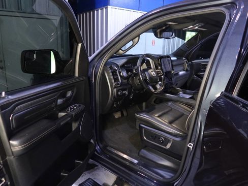 Used 2020 RAM 1500 Limited image 18