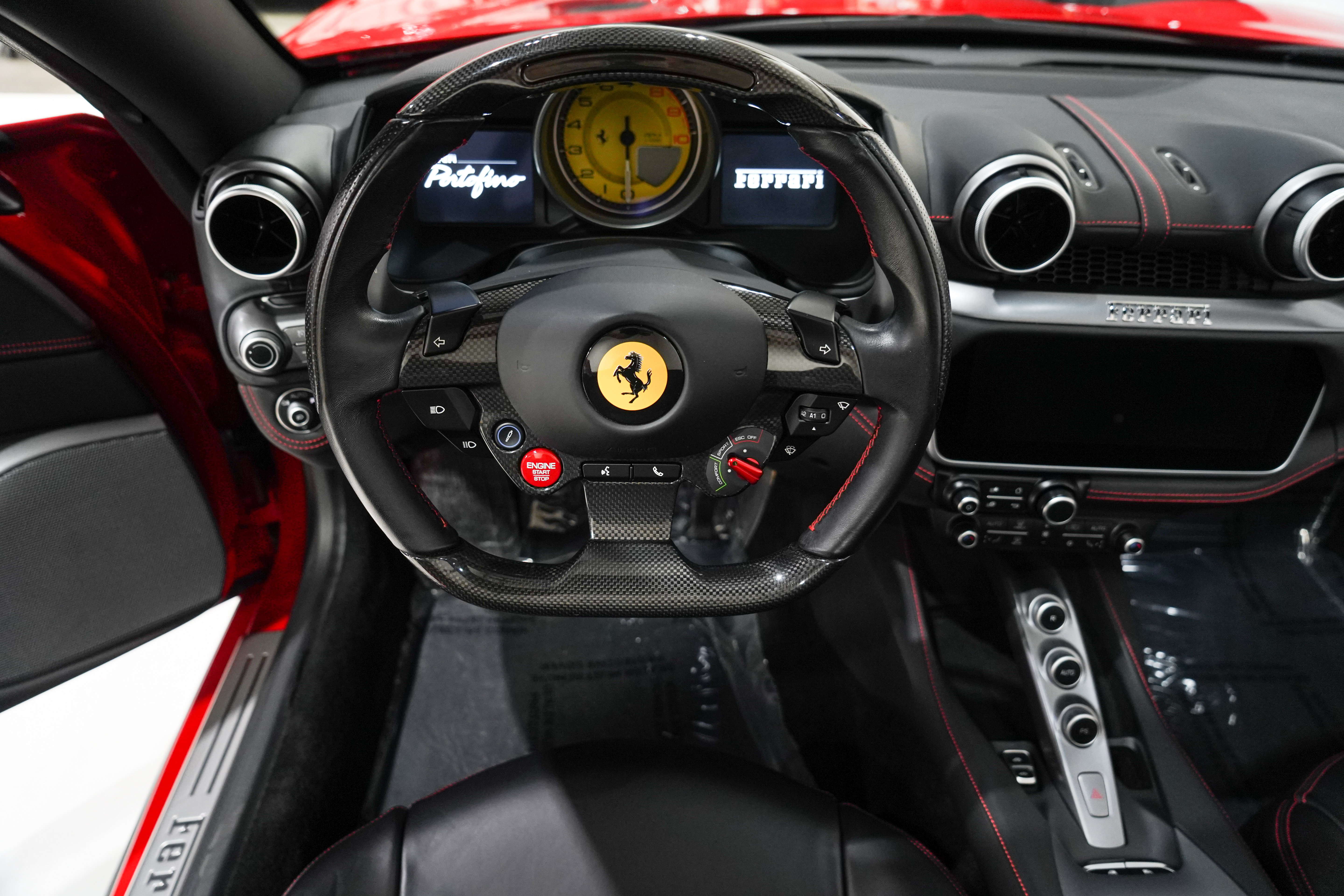 Used 2019 Ferrari Portofino RWD image 11