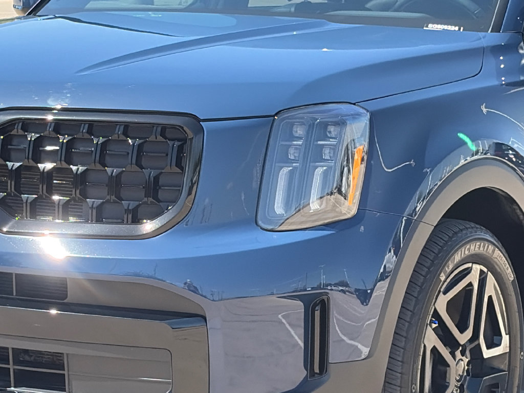 Used 2025 Kia Telluride EX X-Line AWD/4WD image 5