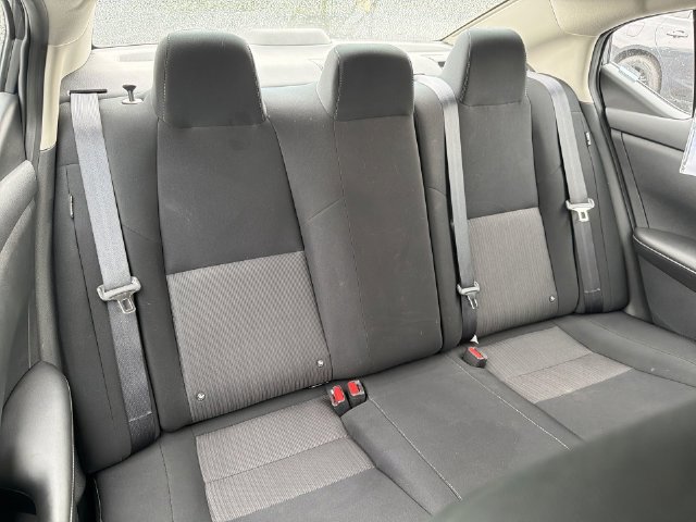 Used 2024 Nissan Sentra SV FWD image 17