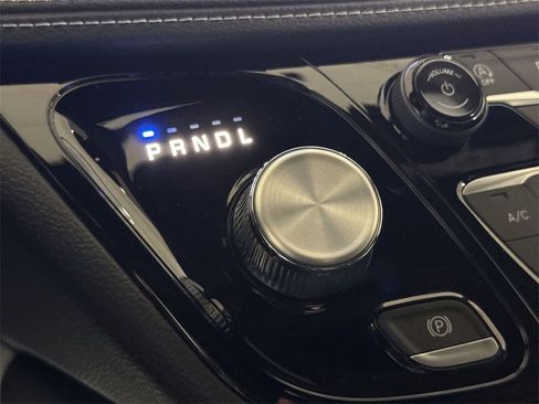 New 2026 Chrysler Pacifica Limited image 17