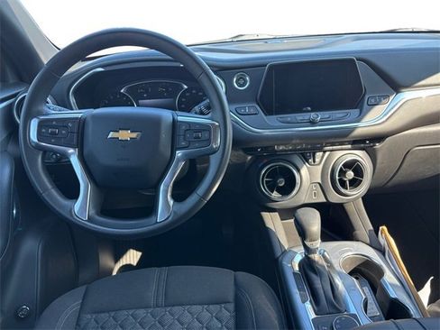 Used 2022 Chevrolet Blazer LT image 10