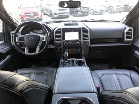 Used 2019 Ford F150 Platinum w/ Equipment Group 701A Luxury image 28