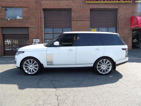 Used 2019 Land Rover Range Rover HSE image 4