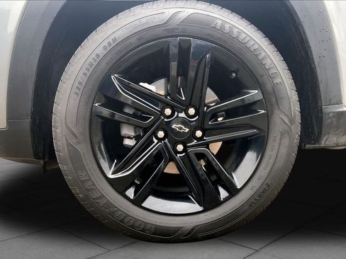 Used 2025 Chevrolet Trax ACTIV w/ Driver Confidence Package FWD image 11