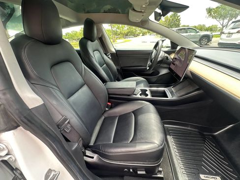 Used 2021 Tesla Model 3 Standard Range Plus RWD image 18