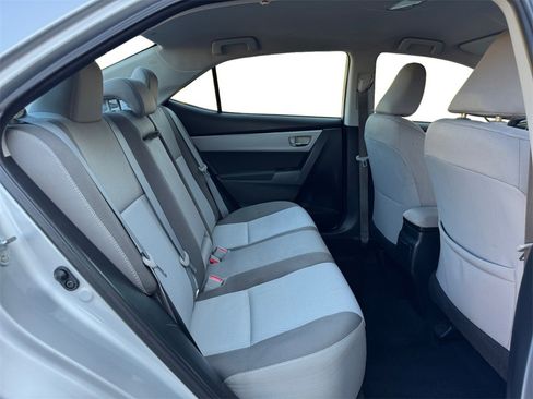 Used 2017 Toyota Corolla LE image 20