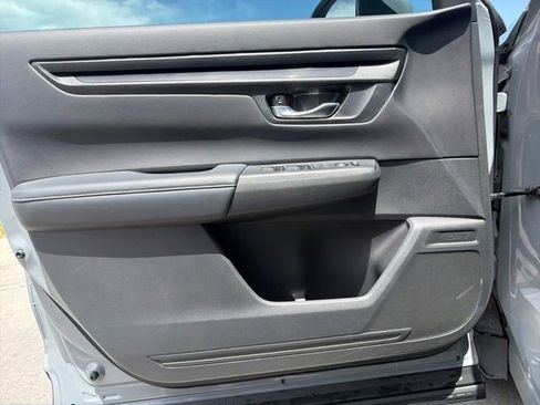 Used 2023 Honda CR-V LX image 10