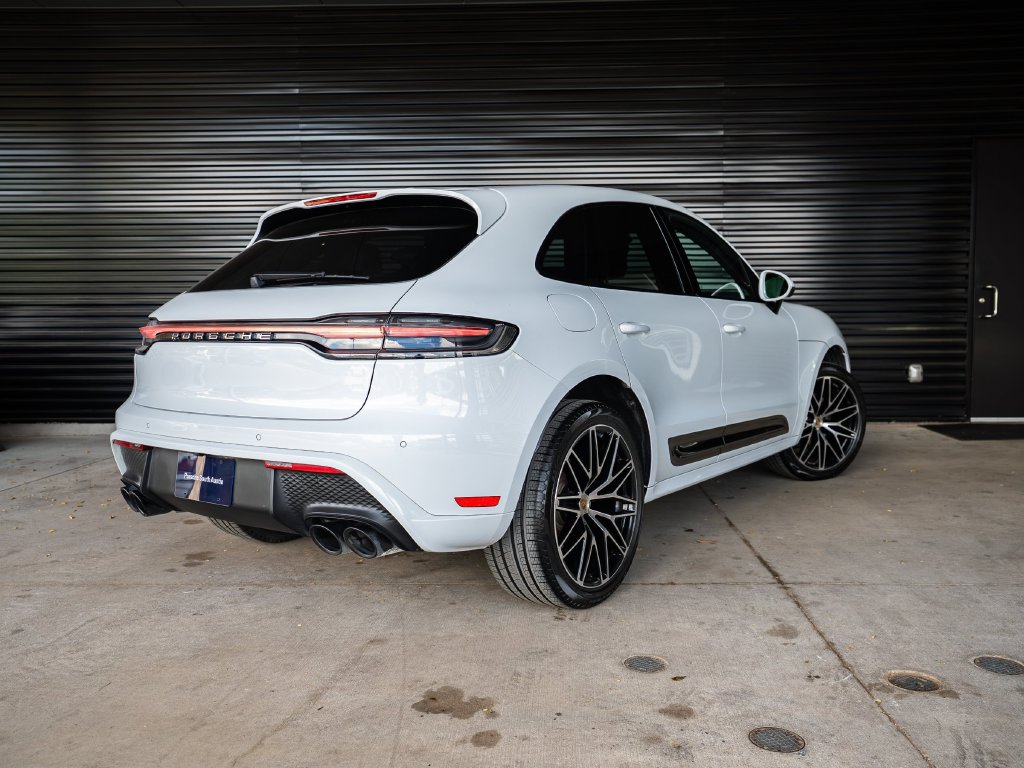 Certified 2023 Porsche Macan AWD/4WD image 7