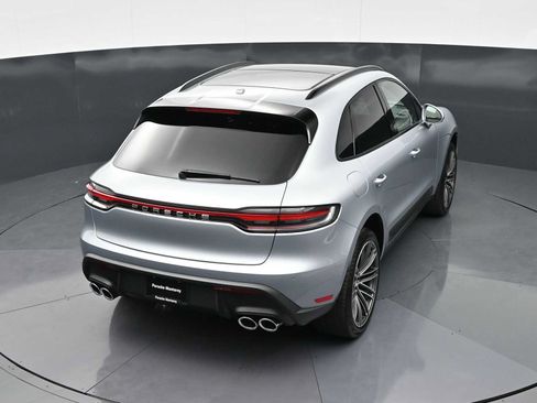 New 2026 Porsche Macan AWD/4WD image 32