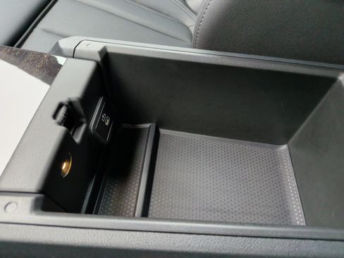 Certified 2023 BMW i4 eDrive35 w/ Premium Package image 21