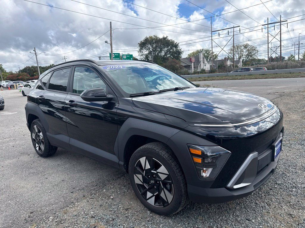 Used 2024 Hyundai Kona SEL w/ Convenience Package AWD/4WD image 4