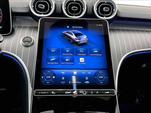 Used 2025 Mercedes-Benz C 300 Sedan image 33