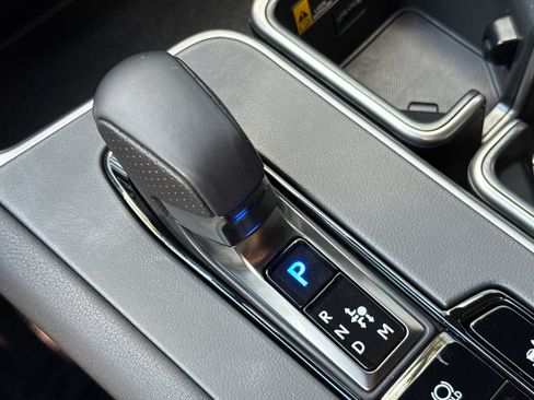 Certified 2025 Lexus TX 500h AWD image 26