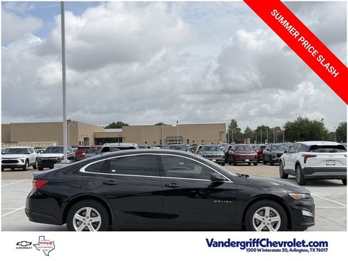 Used 2021 Chevrolet Malibu LS FWD image 3