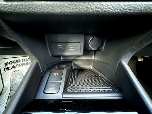 Used 2024 Nissan Kicks SV image 26