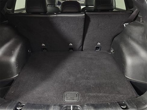 Used 2024 Jeep Compass Latitude image 34