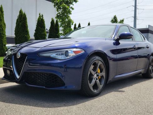 Used 2018 Alfa Romeo Giulia AWD image 1