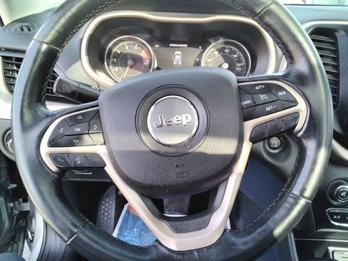 Used 2016 Jeep Cherokee Limited w/ Trailer Tow Group image 27