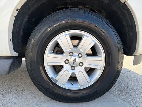 Used 2008 Ford Explorer XLT RWD image 9